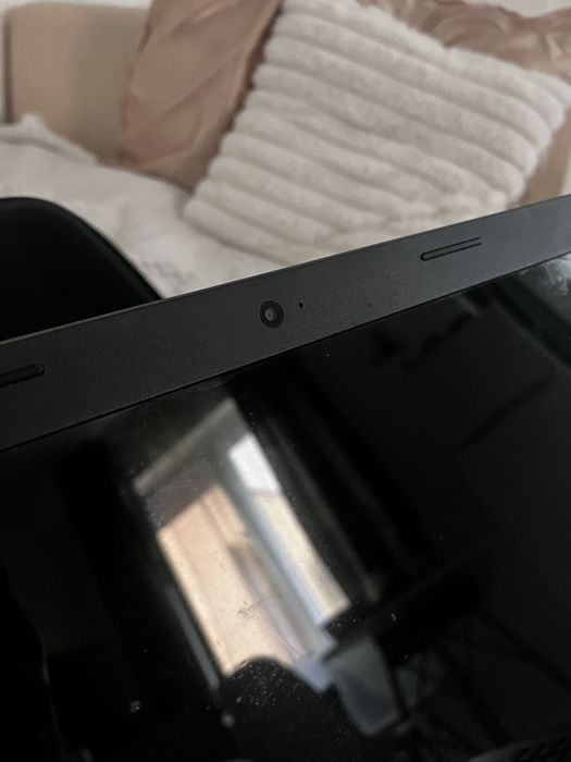 Лоптоп LENOVO използван