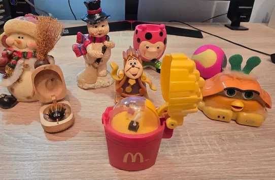 Jucării și ornamente de iarnă