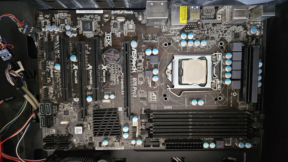 Exceleram 2x4GB dual kit, procesor, placa baza nostalgici