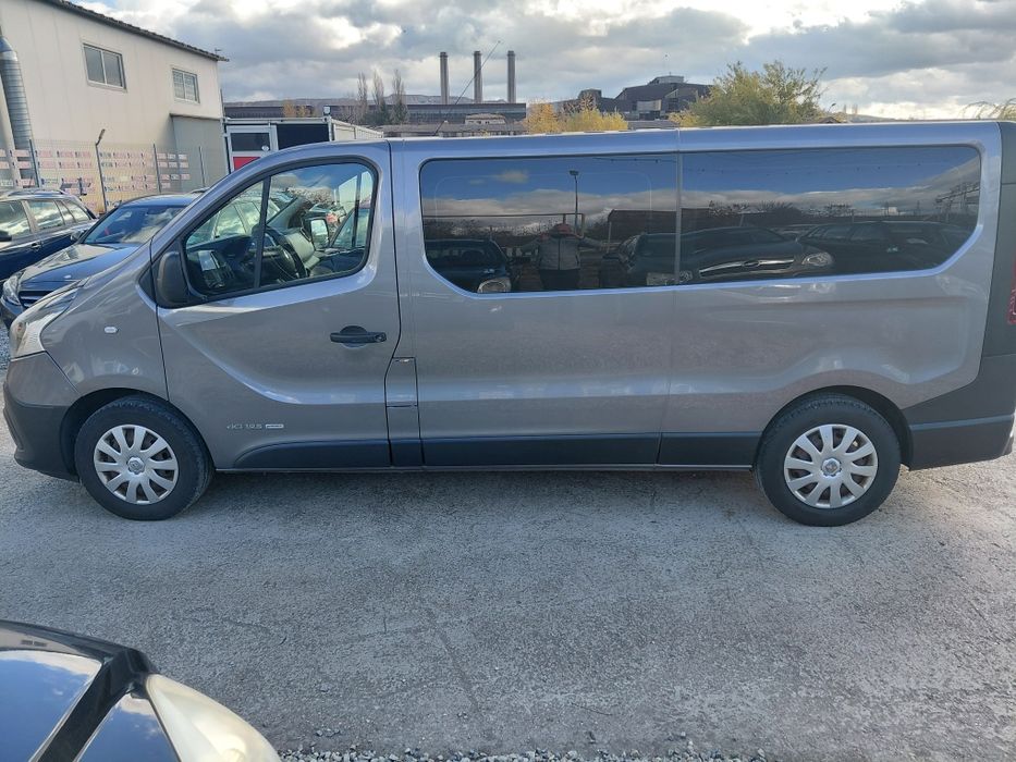 Rrnault Trafic 8+1 loc E6