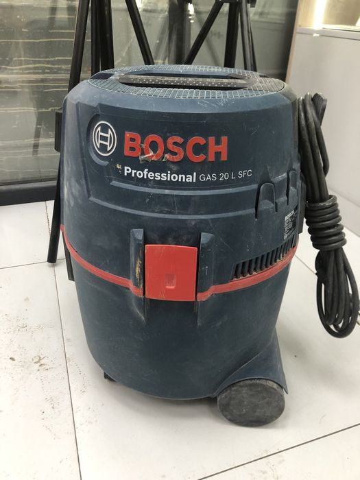 Строительный пылесос Bosh (p25)