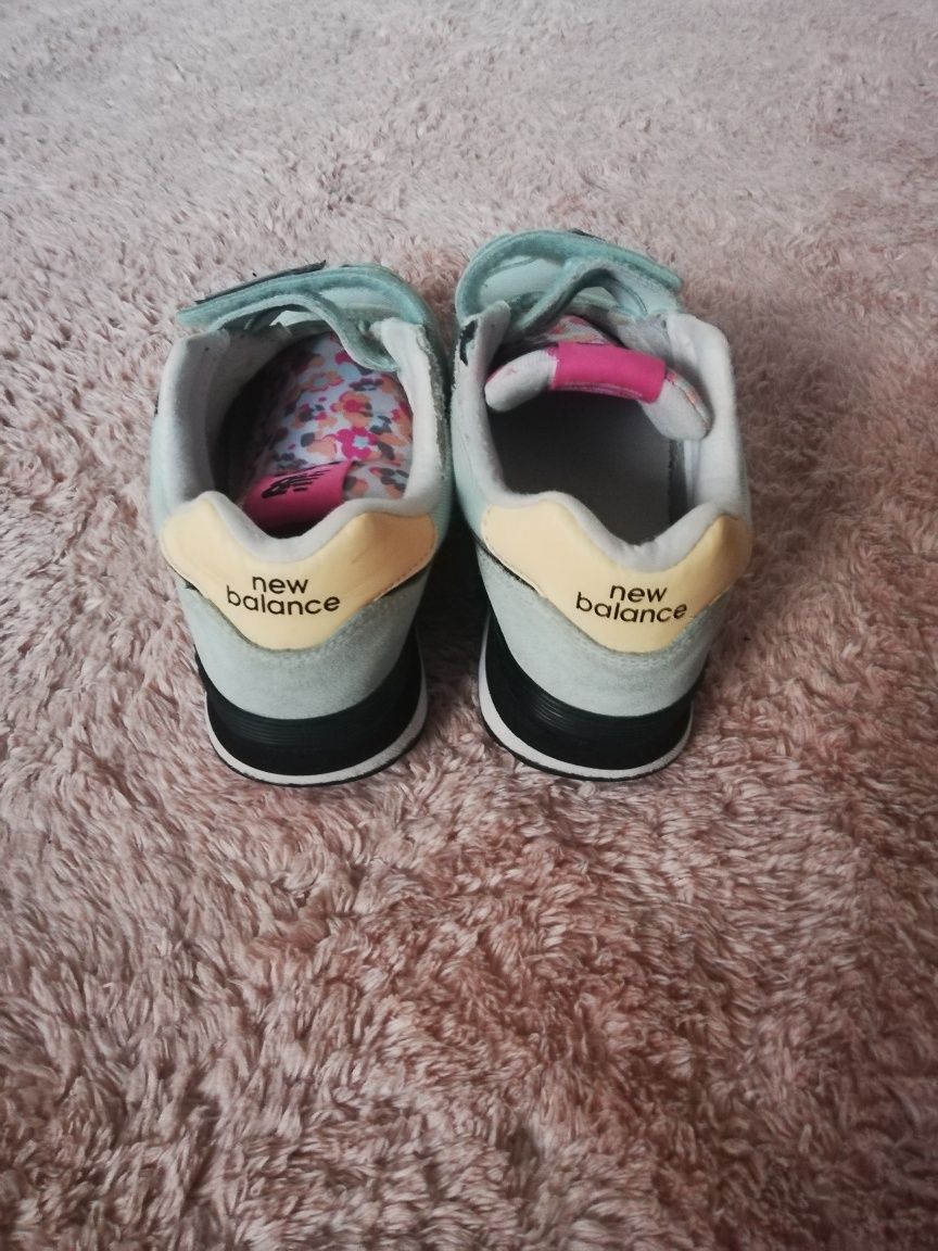 New Balance маркови маратонки