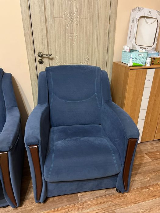 Диван с креслами