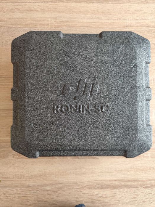 Продавам Dji Ronin SC