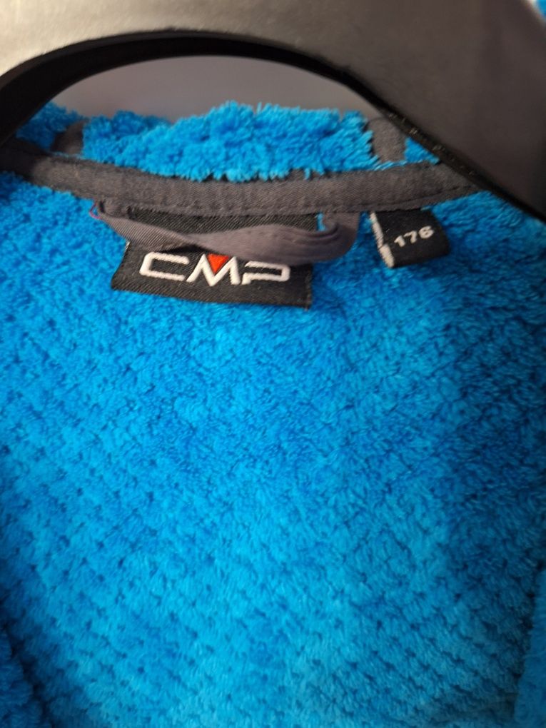 Vând geaca Softshell CMP