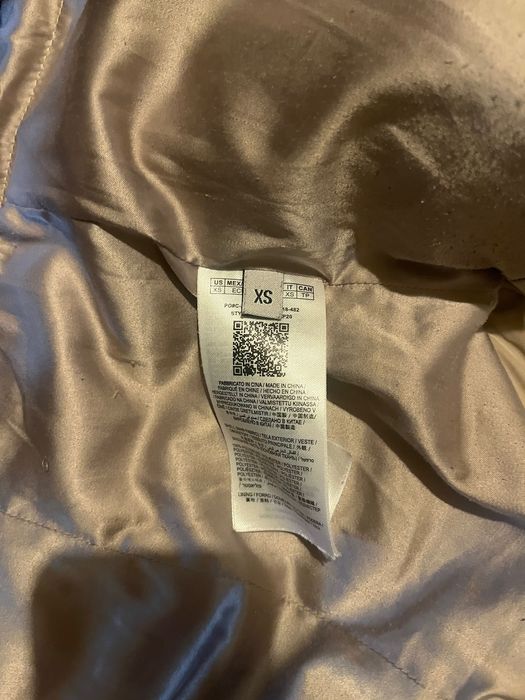 Geacă damă Guess mărimea XS