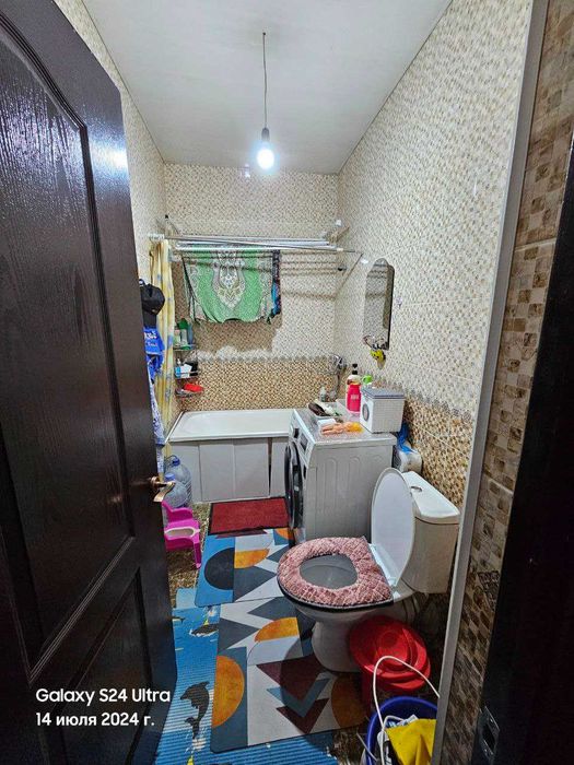 Продаётся 1 комн., 3 этаж, кирпичный, своя квартира Карасу-6
