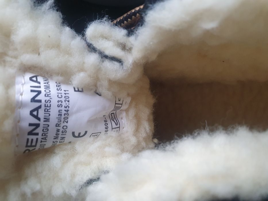 Bocanci Îmblănitî 42