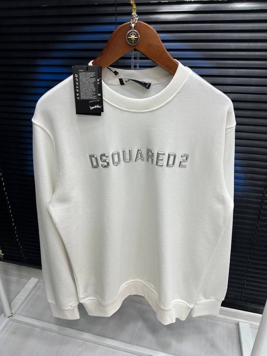 Stoc Bluza barbati Dsquared- alb si negru