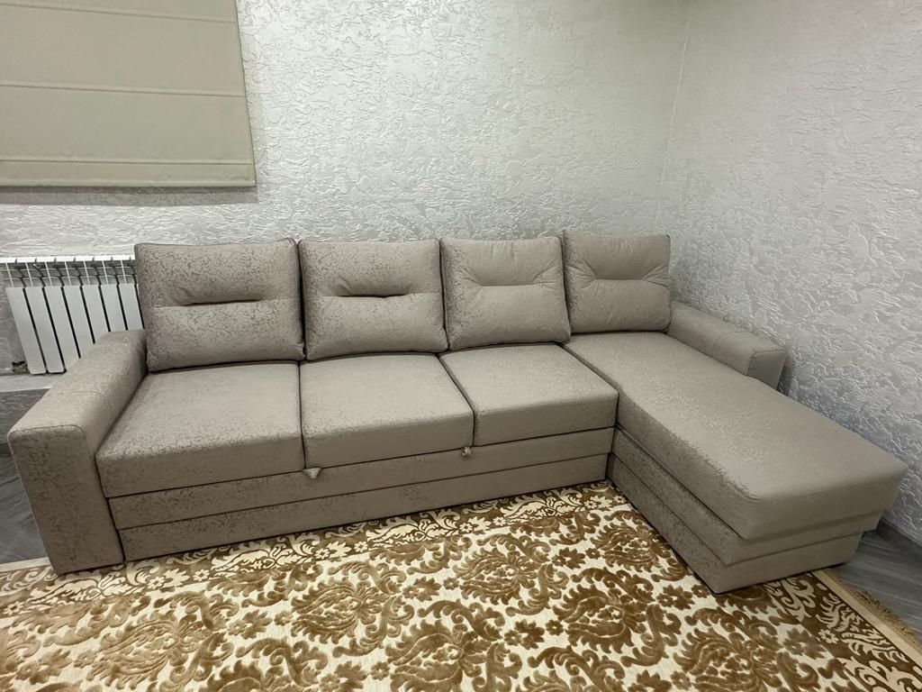 Продам диван длиной 290 см новый