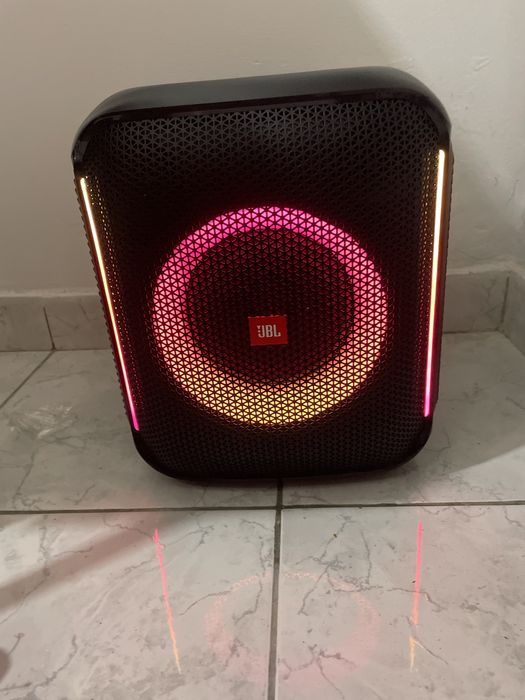 Boxă JBL portabila
