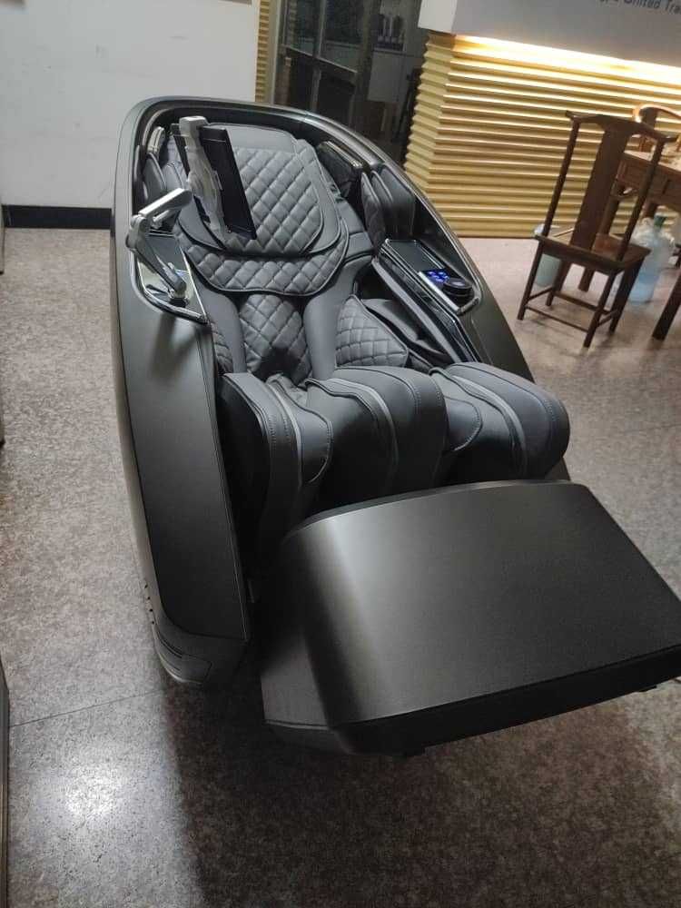 Массажное кресло премиум класса QUART