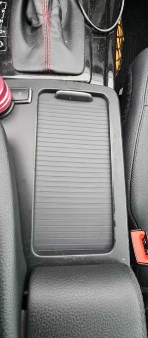 Щора за централната конзола за Мерцедес W204 и W212 Mercedes