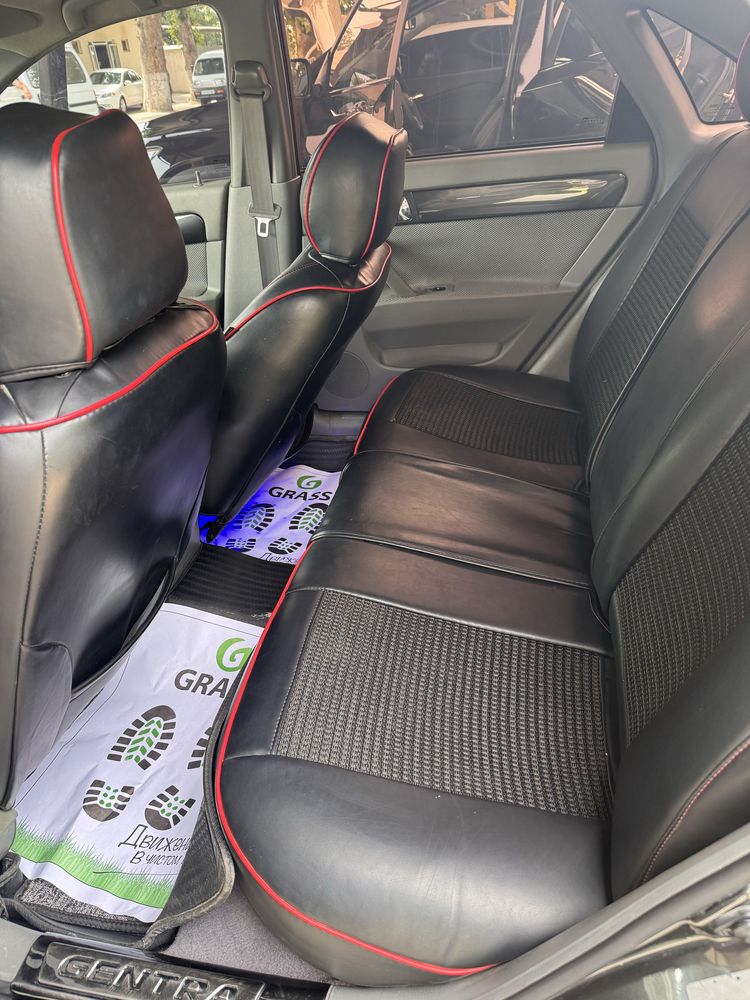 Jentra Elegant Plus 3 sotiladi yili 2020 yurgani 100ming narxi 11200$