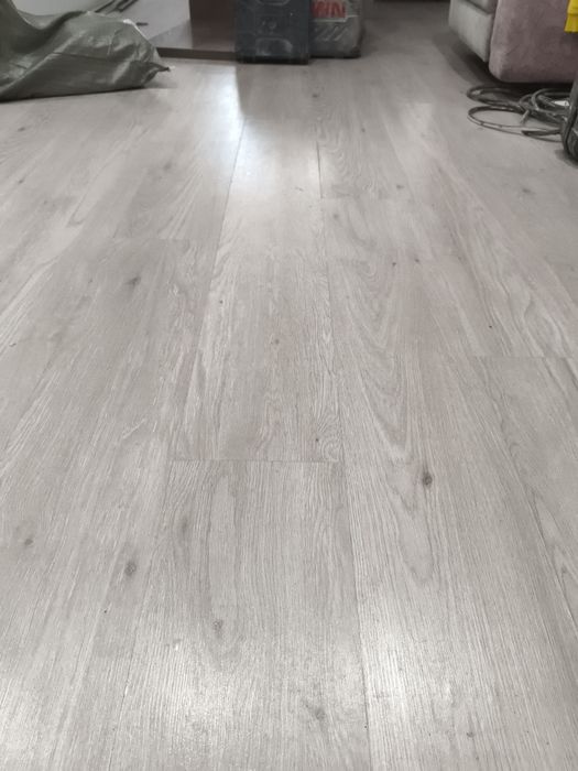 Ламинат два вида шкафы подарок