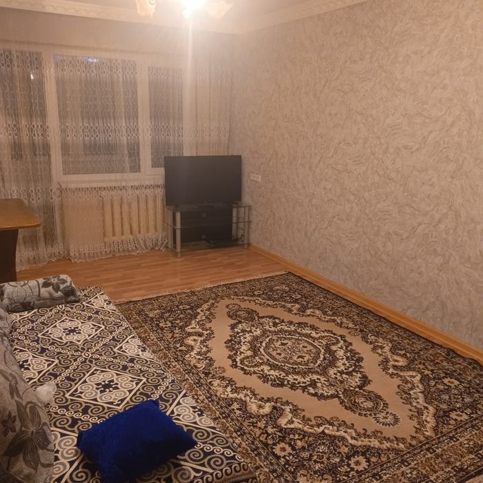 Здаеться 3 комн. квартира на длительный срок Рахат.