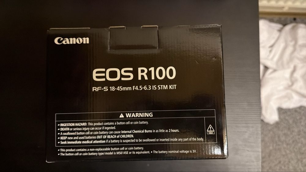 Canon EOS R100 + RF-S 18-45mm f/4.5-6.3 IS STM - NOU, SIGILAT