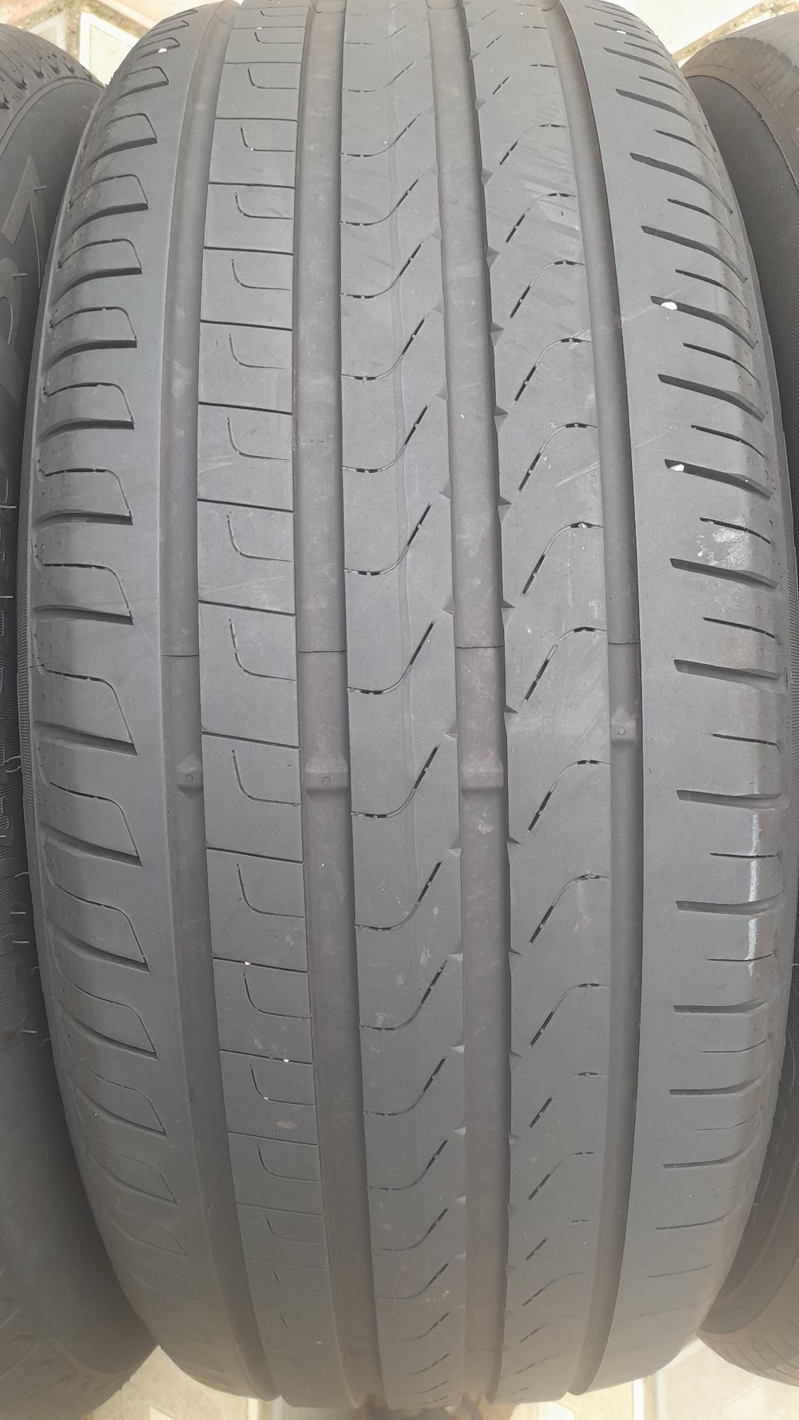 Vand 4 anvelope de vara 225 55 r18 MICHELIN și PIRELLI din 2023