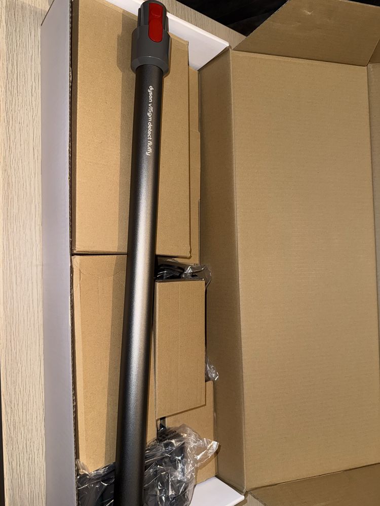 Прахосмукачка Dyson v15 Detect Fluffly