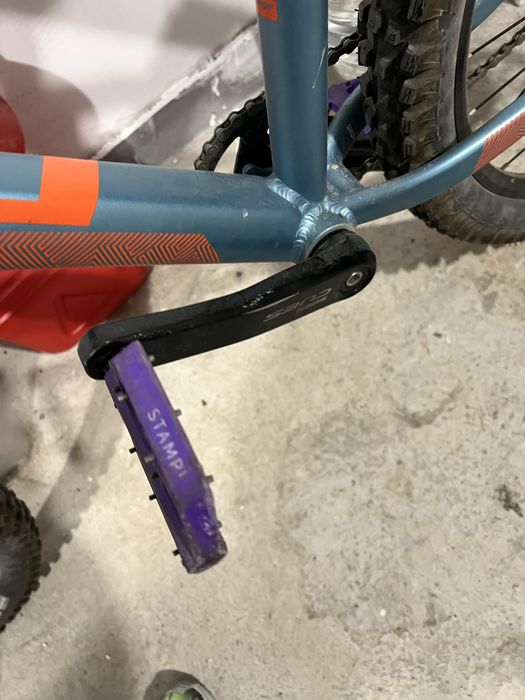 Боен твърдак: Drag c1 custom