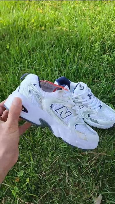 Yoshlar krossovkalari

 Yoshlar uchun krossovkalar - bu yoshlar uchun