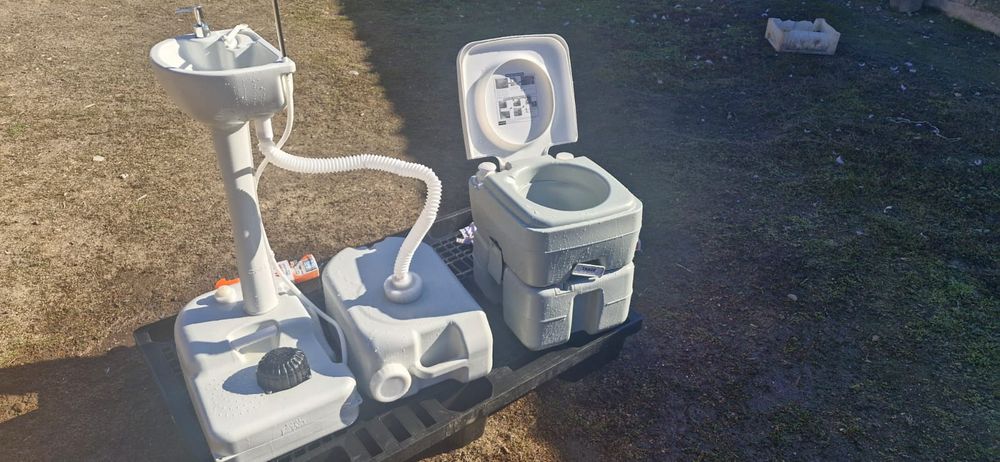 Set Wc și chiuveta pentru cemping