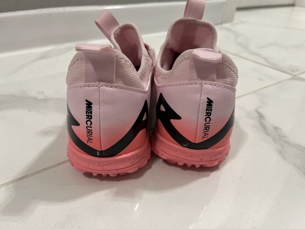 Футболни стоножки Nike Air Zoom Mercurial Vapor