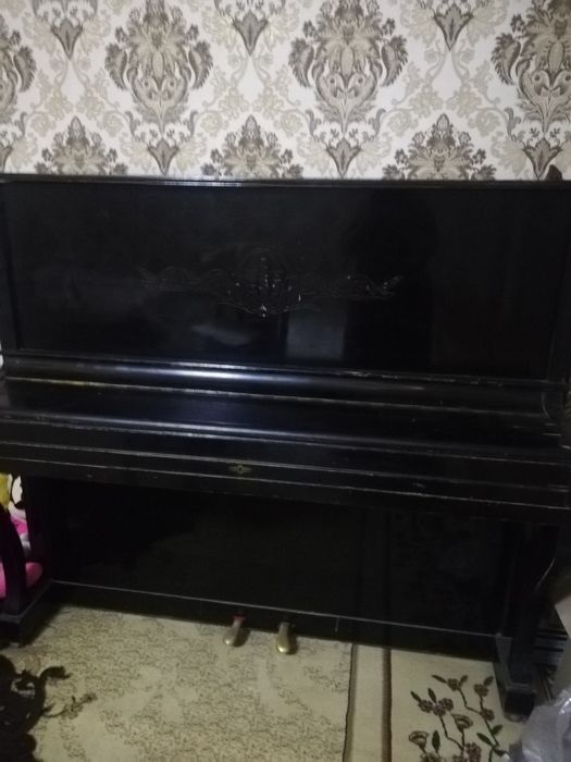 Продается пианино