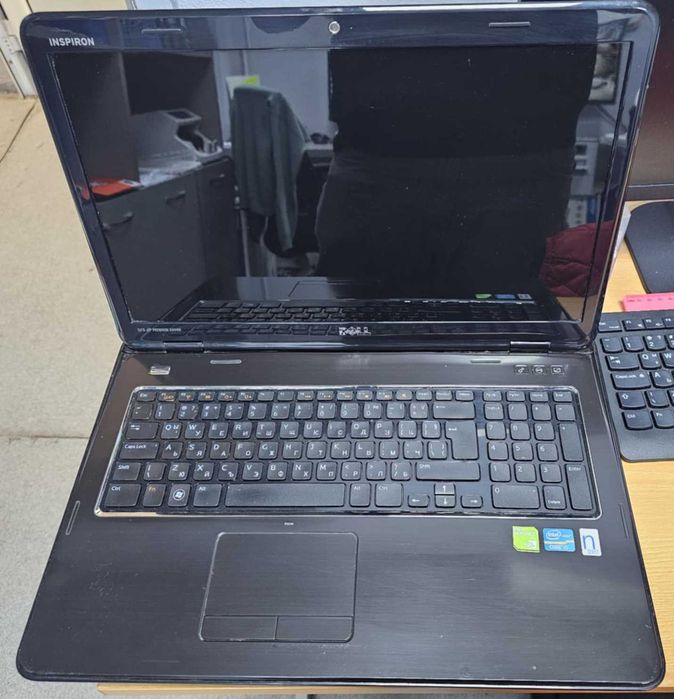 Лаптоп DELL Inspiron N7110 / i5-2430M / GT 525 / 17.3in / 480GB SSD