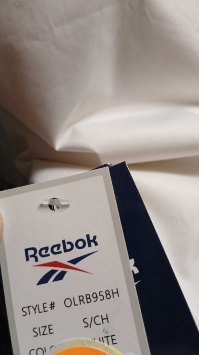 Reebok бяло зимно яке с качулка – S / M / L