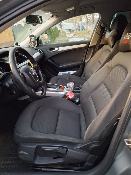 Vând Audi a 4 b8 negociabil