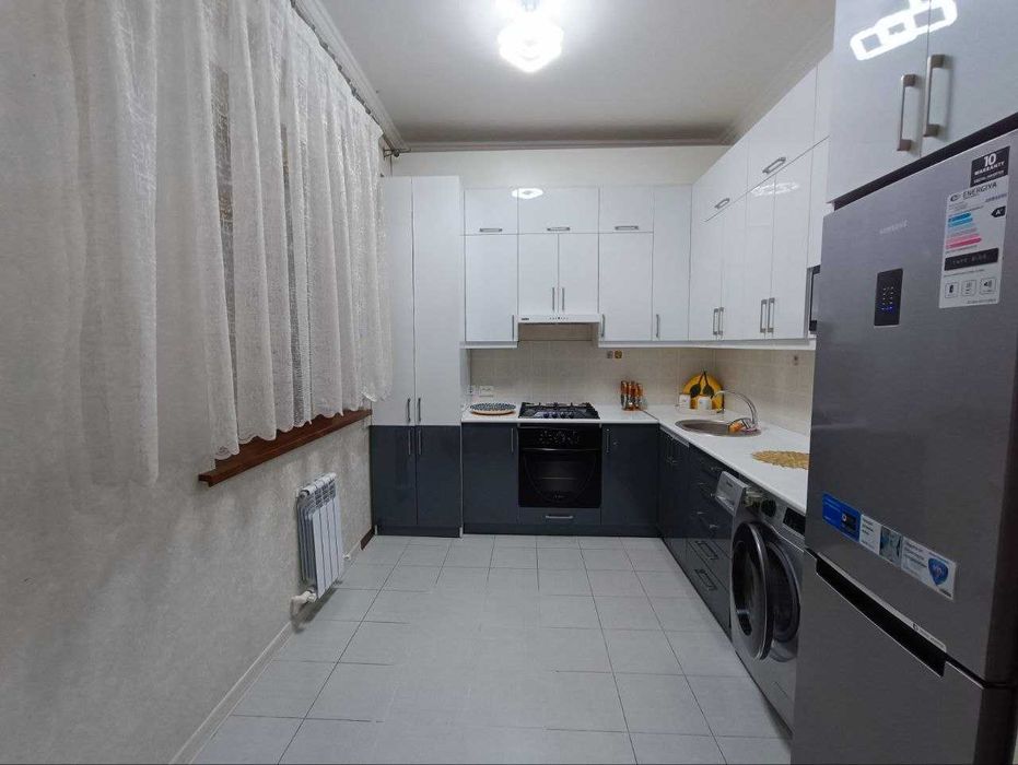 Срочно!!! Махтумкули 3/6/7 74м2 кирпич