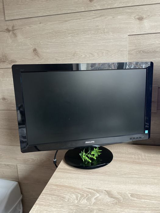 Монитор Philips 21.5 инча 60Hz в отлично състояние