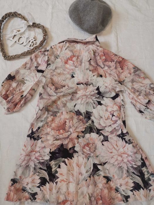 Нежна и плътна, есенна рокля