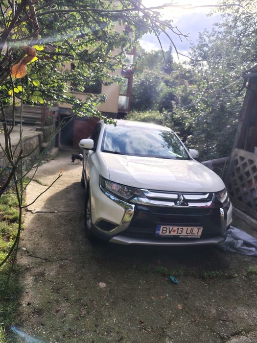 Mitsubishi Outlander 4WD EURO 6