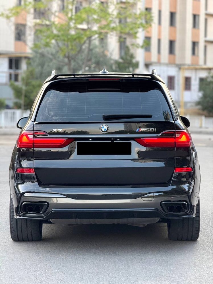 BMW X7 xDrive M50i