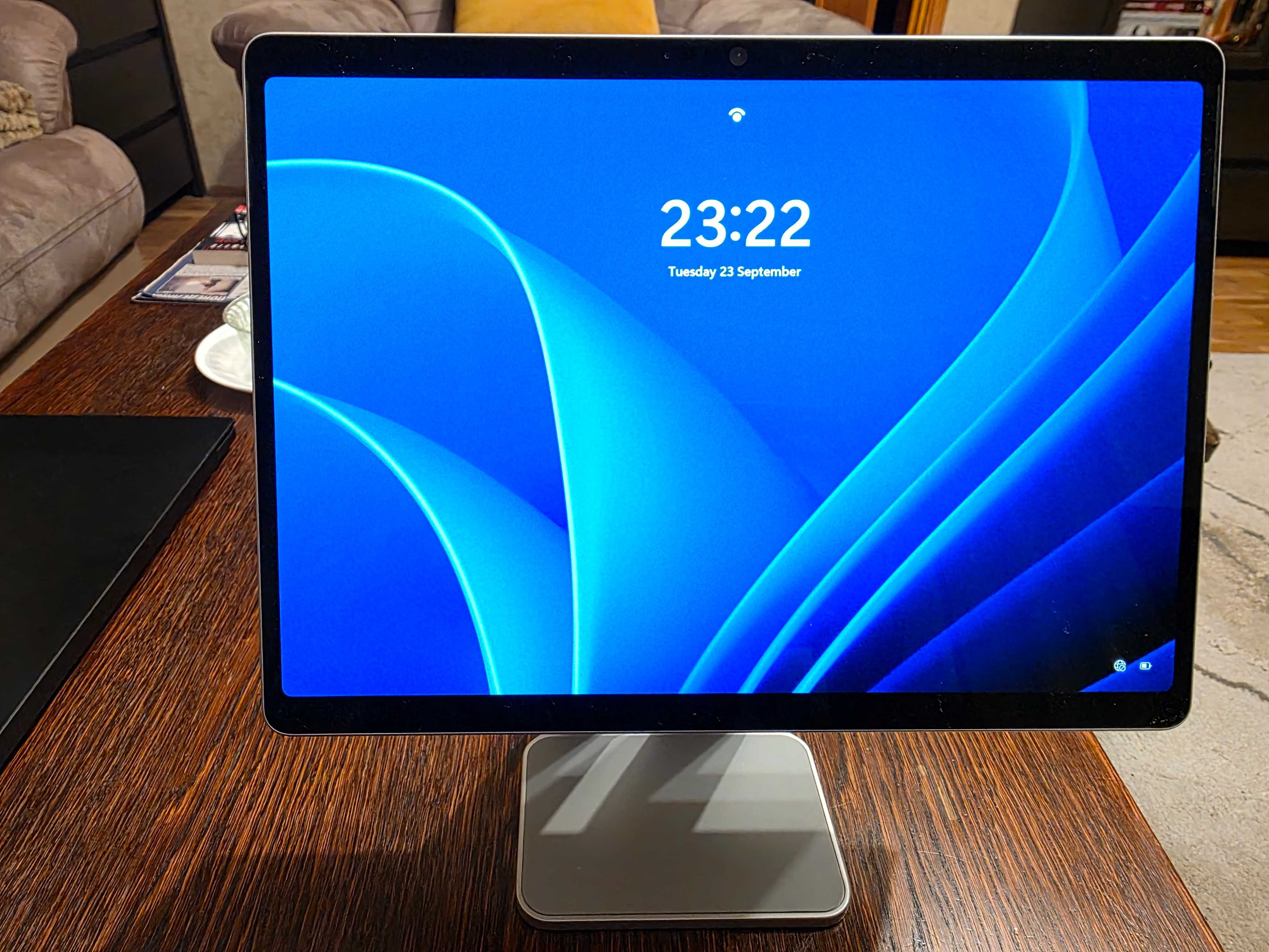 Microsoft Surface Pro 11 OLED, Intel Core Ultra Ser 2, 1TBSSD, 32GBRAM
