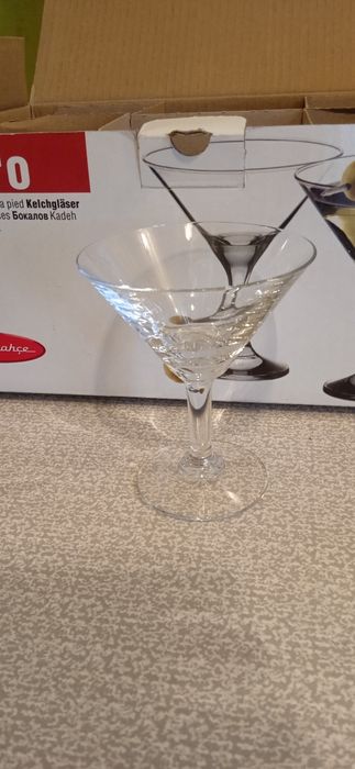 Бокалы для мартини новые смотрите фото