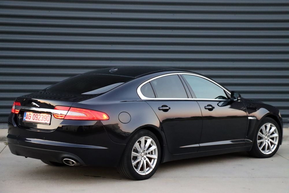Jaguar XF / 2012 / Facelift / Rate / Garantie