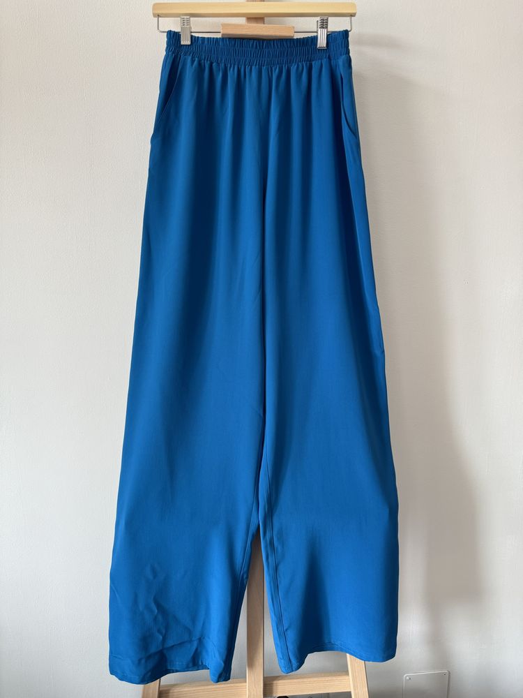 Costum nou, vascoza, Conceptatrois