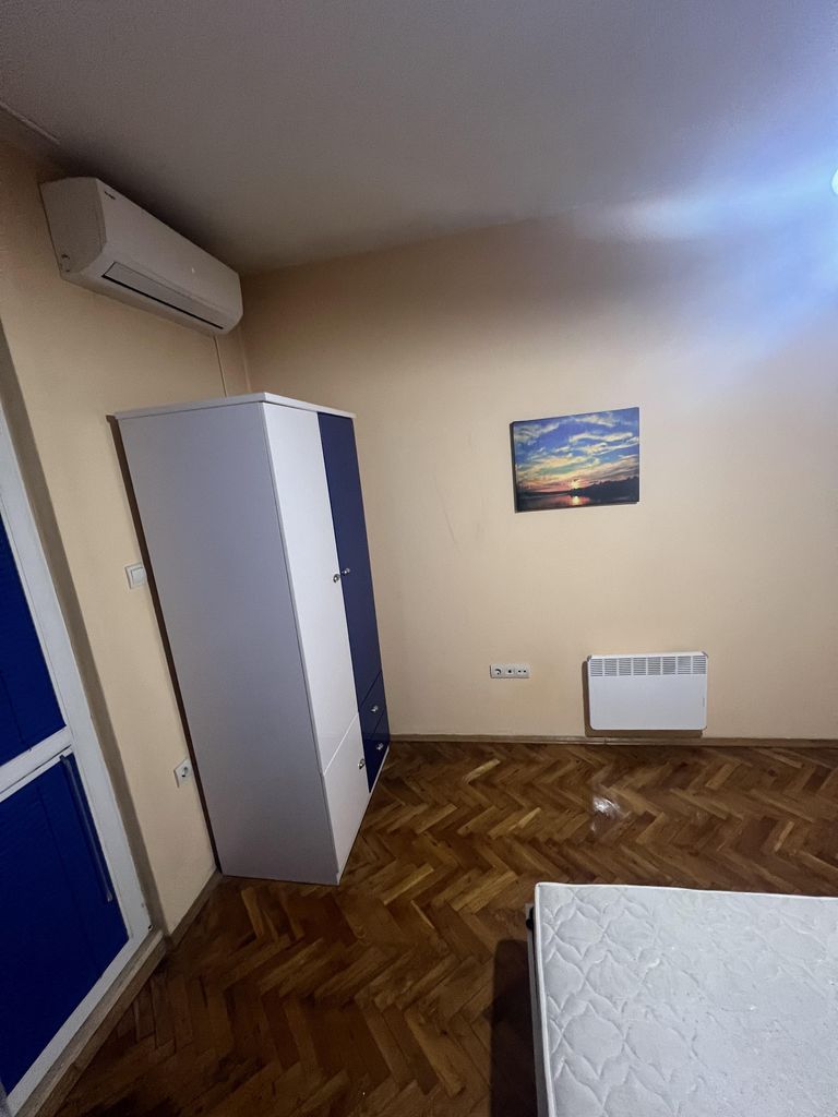 Дава се под наем Тристаен апартамент в София, Център - 86 кв.м за 750 € - Снимка #9