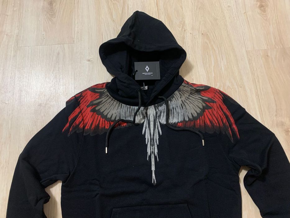 Нови мъжки горници суитчър Marcelo Burlon налични