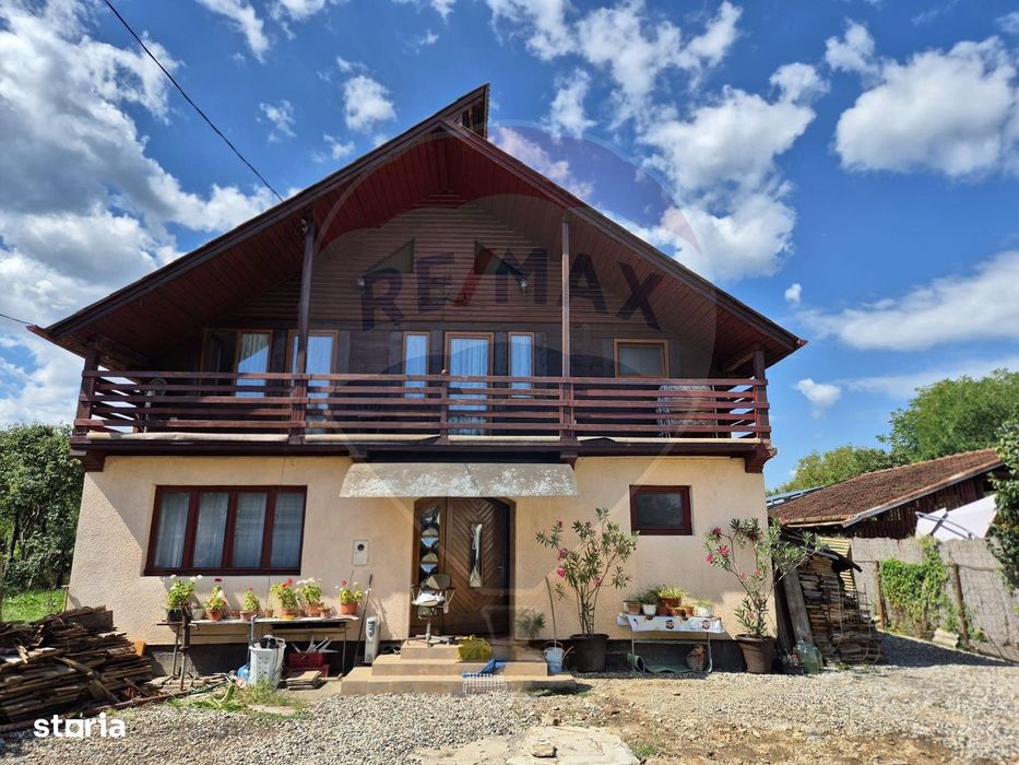 Casă / Vilă cu 3 camere de vânzare în zona Central