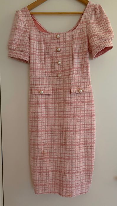 Рокля до коляното