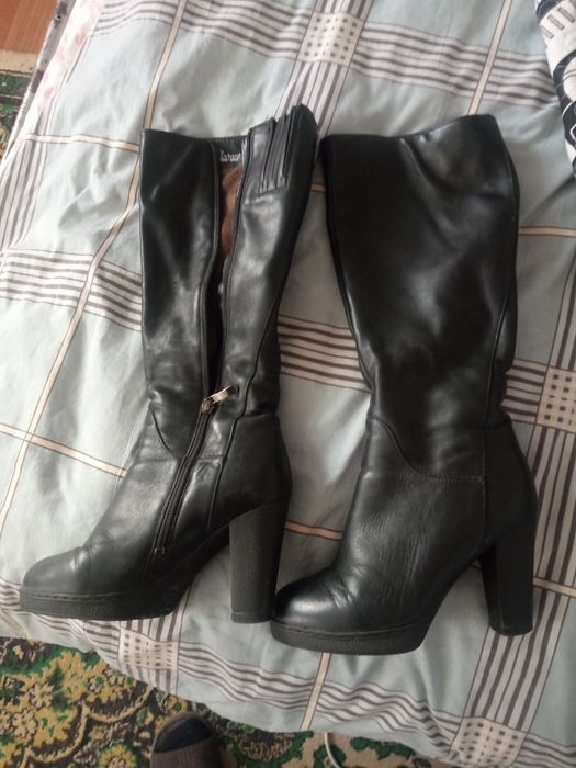 Сапоги женские .