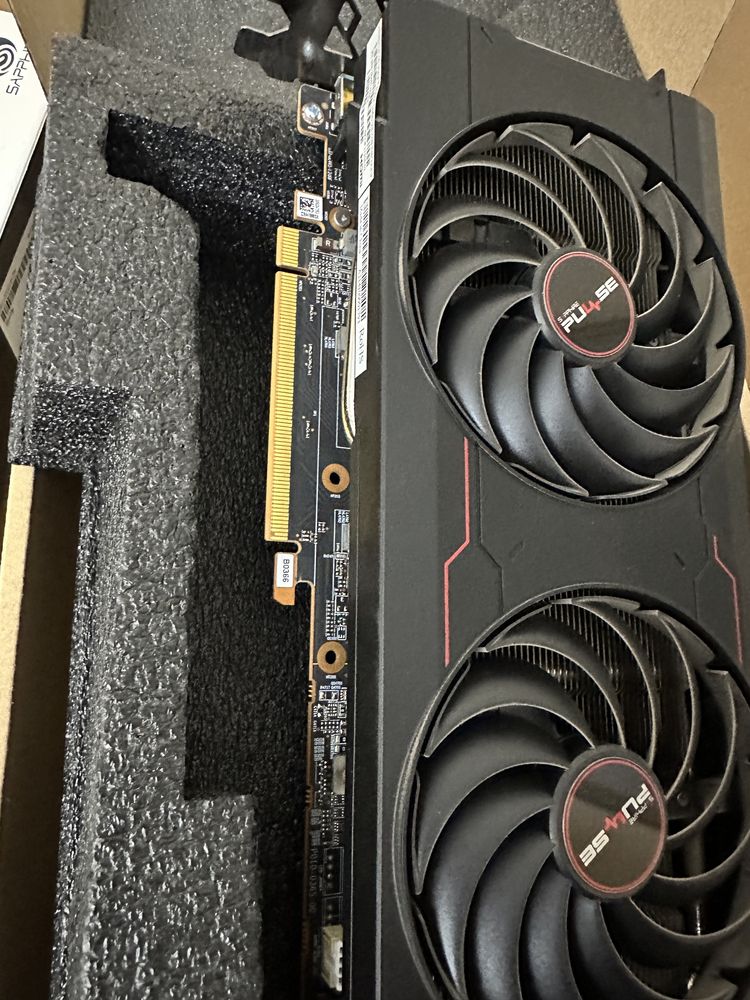 Продам видеокарты AMD RADEON RX 6700 XT