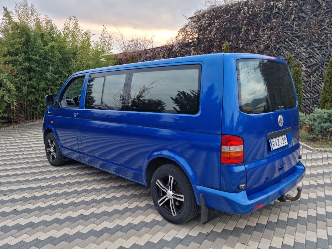 ww transporter 8 +1  locuri  2.5 diesel model lung