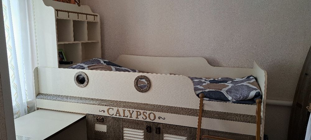 Продам кровать в хорошем состоянии.