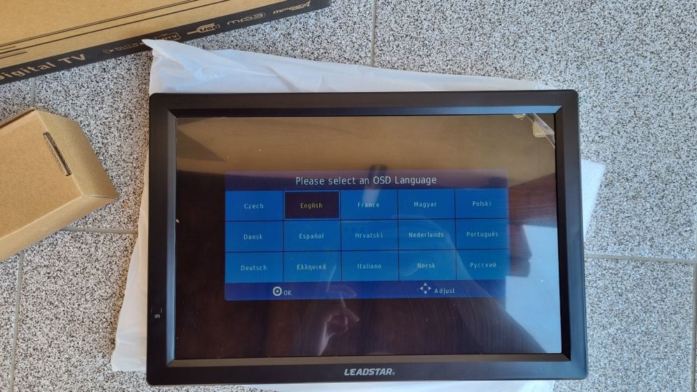 TV 12V Leadstar cu acumulator ideal rulota camion