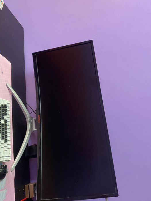 De vanzare pc gaming bun cu fps bune